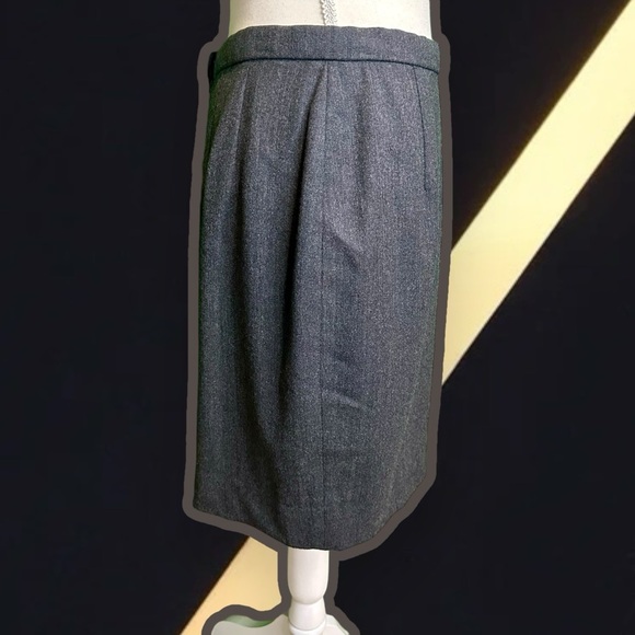 Donna Karan NY Essentials Charcoal Gray Wool Mini-Length Pencil Skirt Size 10 - Picture 9 of 12
